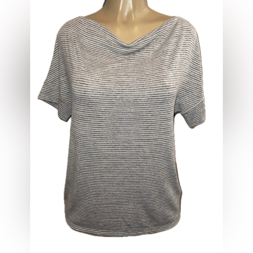 Banana Republic White & Gray Striped Boat Neck Jersey Knit Top NWOT Size small